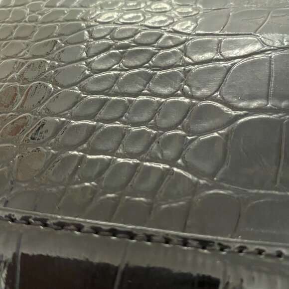 GUESS Clutch Wallet Los Angeles 1981 Black Croc with Zip Around Closure - Picture 5 of 7